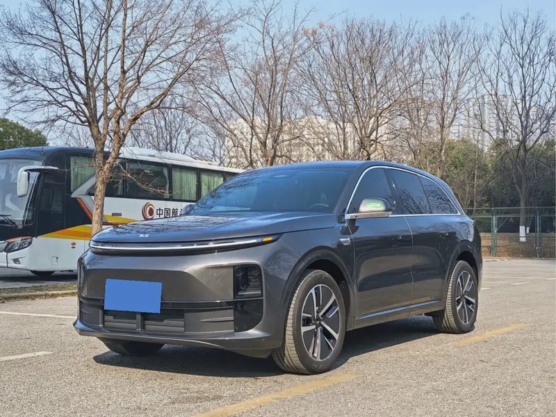 Li Auto L6
