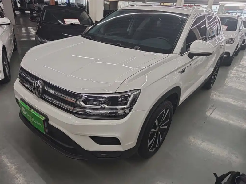 Volkswagen Tharu