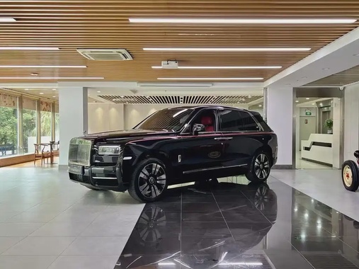 Rolls-Royce Cullinan 2021