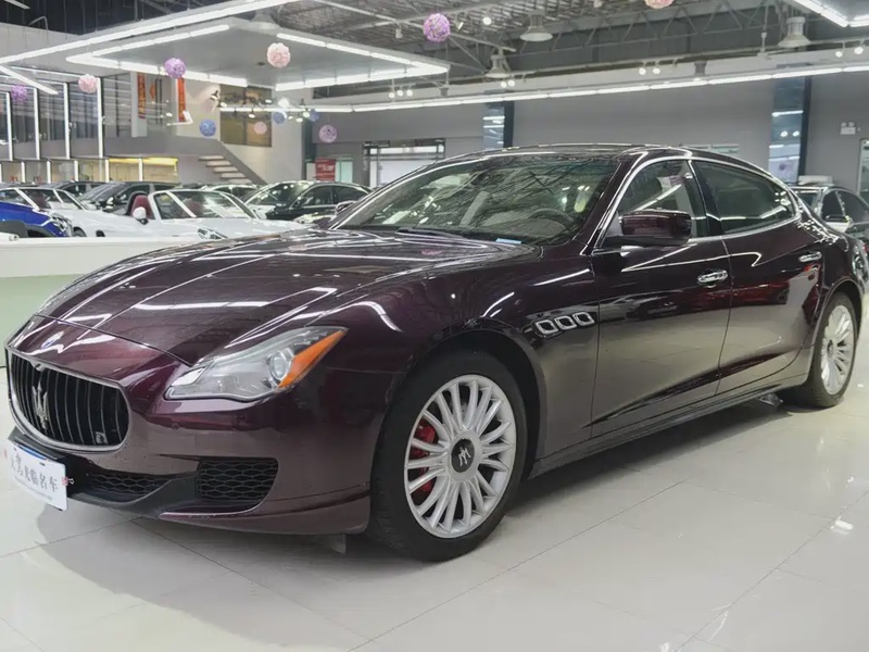 Maserati Quattroporte
