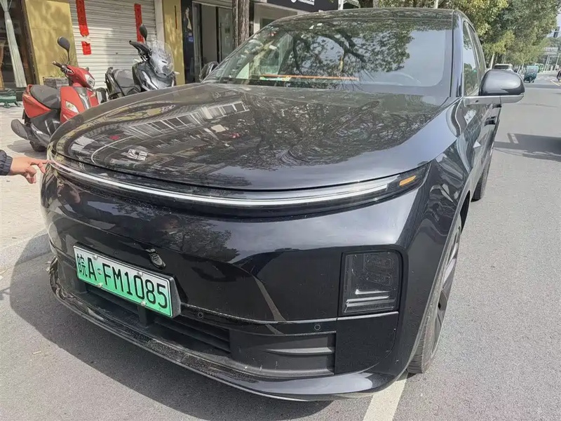 Li Auto L6