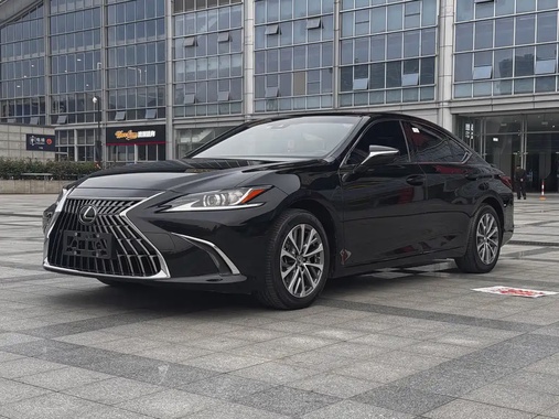 Lexus ES 2024