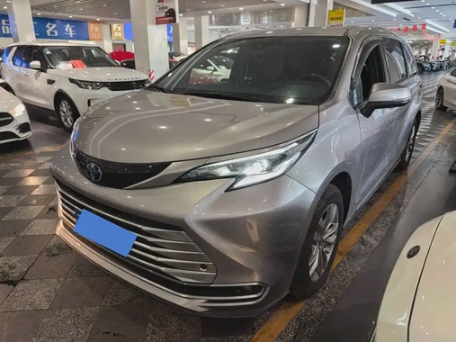 Toyota Sienna 2022