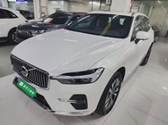 Volvo XC60 2025