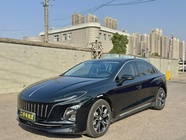 Hongqi E-QM5 2022