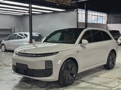 Li Auto L6 2026