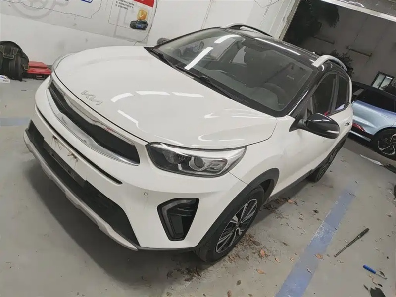 Kia KX1