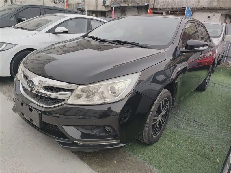 BYD Surui