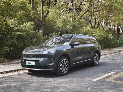 NIO ES8 2023