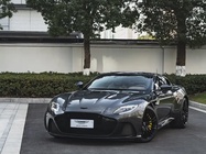 Aston Martin DBS 2022