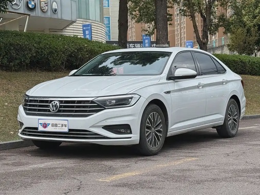 Volkswagen Sagitar 2020