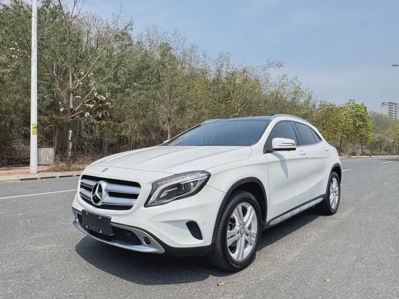 Mercedes-Benz GLA-Class