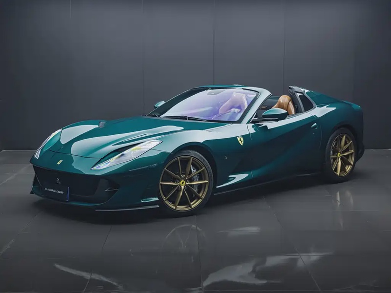 Ferrari 812
