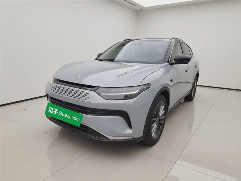 Leapmotor C11