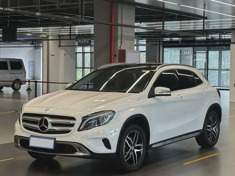 Mercedes-Benz GLA-Class