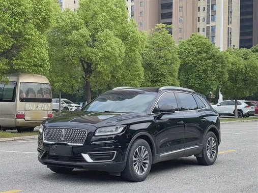 Lincoln Nautilus 2021