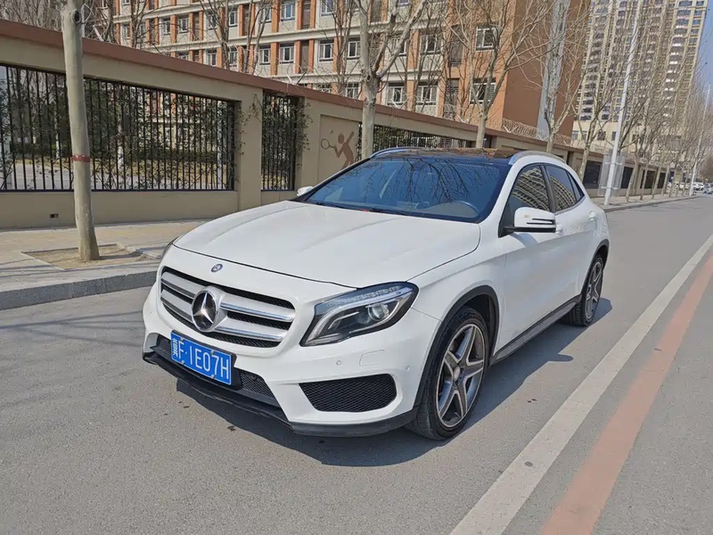 Mercedes-Benz GLA-Class