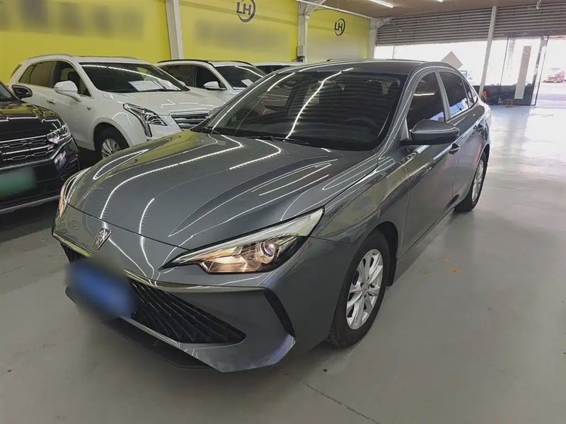 Roewe i5