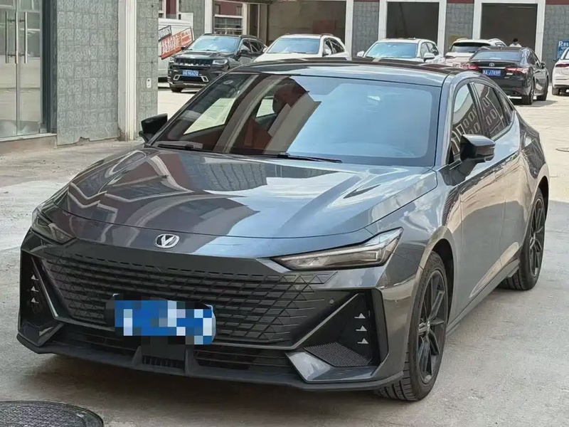Changan UNI-V