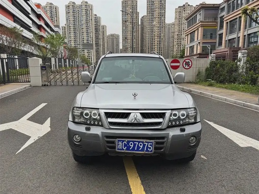 Mitsubishi Pajero 2007
