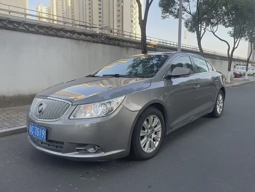 Buick LaCrosse 2011