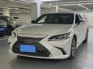 Lexus ES 2020