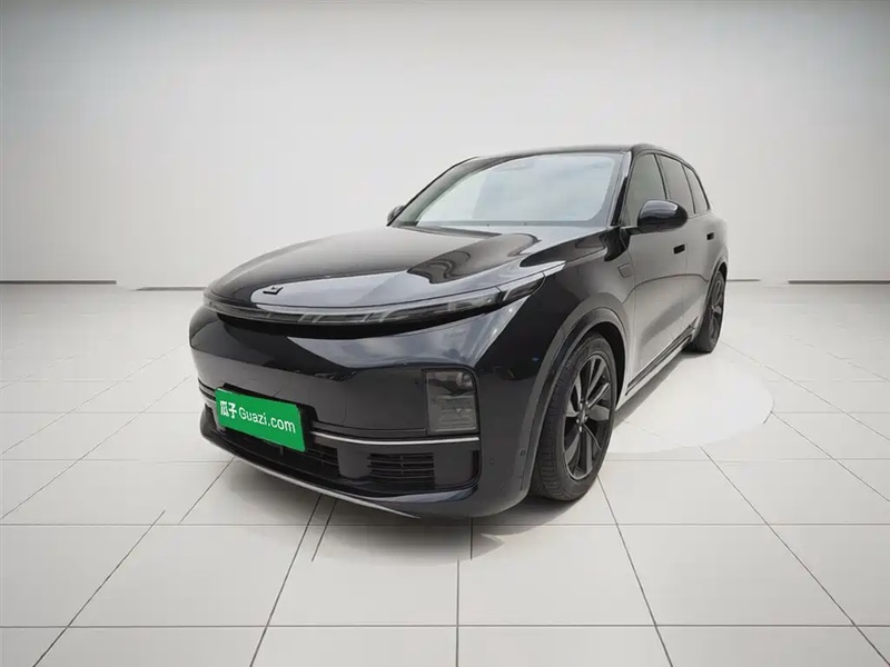 Li Auto L8