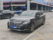 Toyota Crown 2015