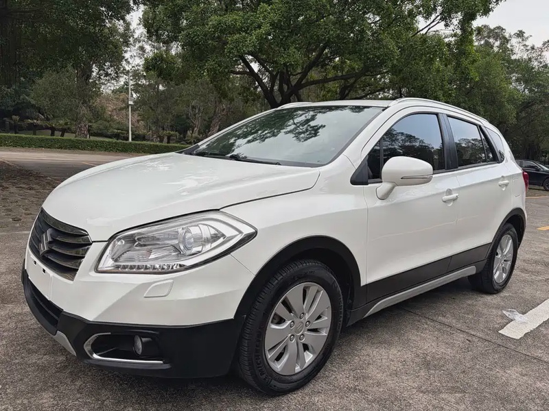 Suzuki S-Cross