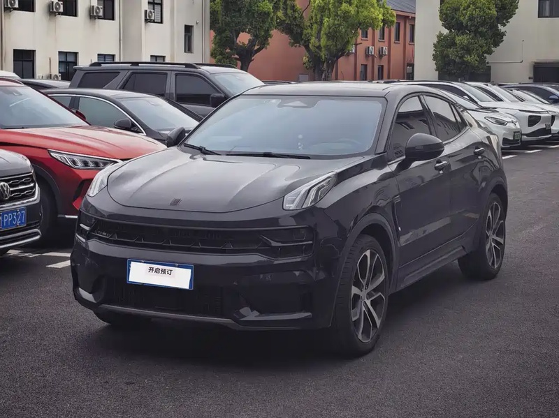 Lynk & Co 05