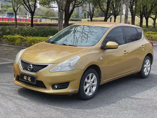 Nissan Tiida 2014