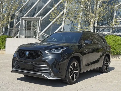 Toyota Crown Kluger 2022