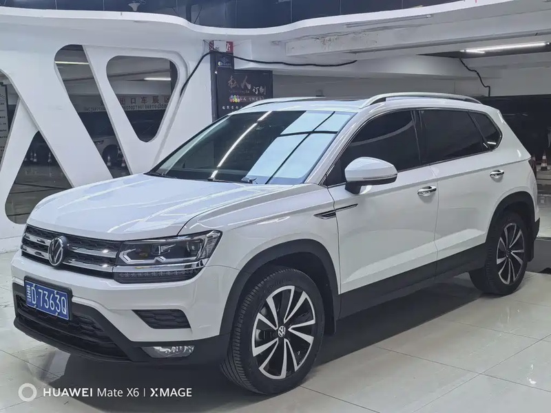 Volkswagen Tharu