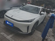 Roewe D5X DMH 2024