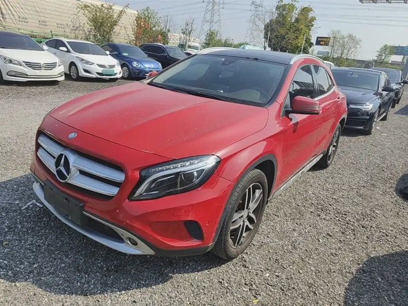 Mercedes-Benz GLA-Class