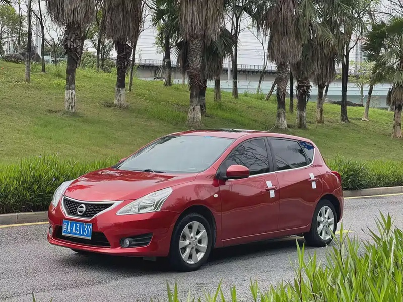 Nissan Tiida