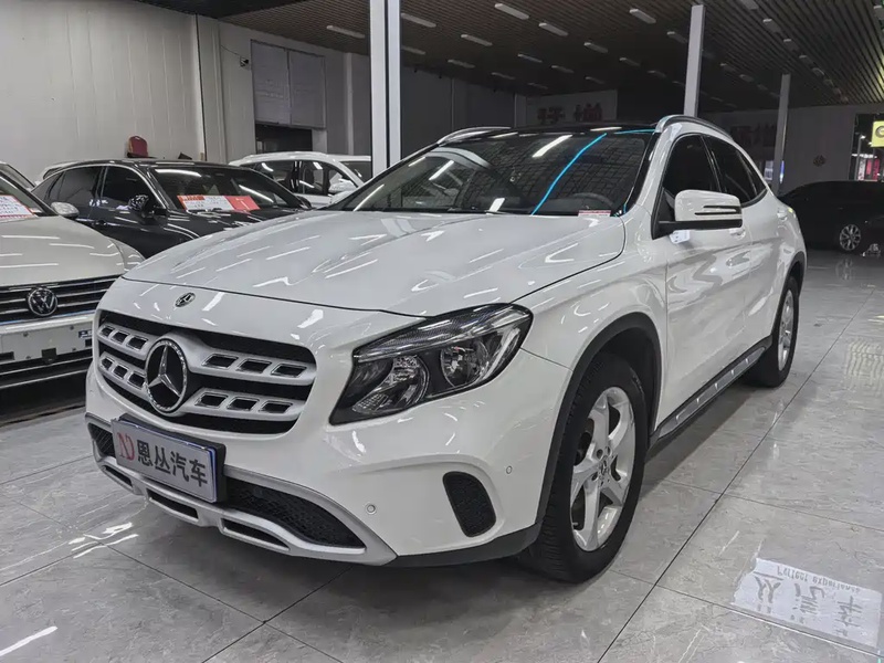 Mercedes-Benz GLA-Class