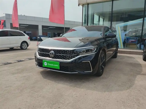 Volkswagen Passat 2024