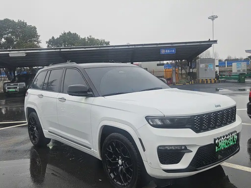 Jeep Grand Cherokee 2023