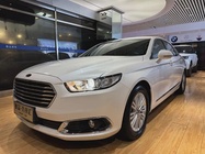 Ford Taurus 2019