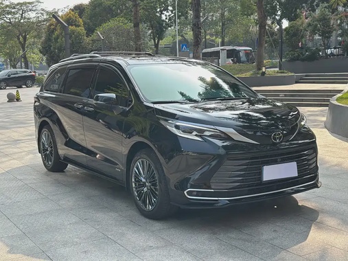 Toyota Sienna 2024
