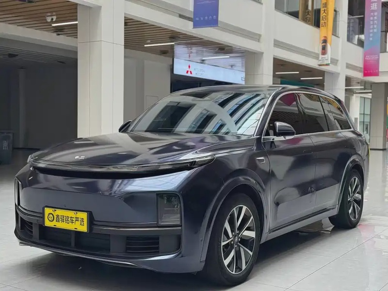 Li Auto L8