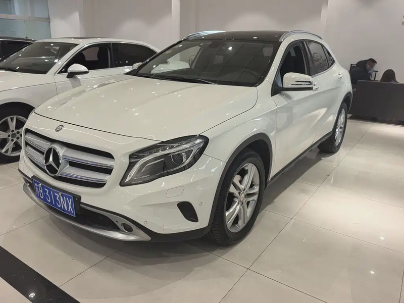 Mercedes-Benz GLA-Class