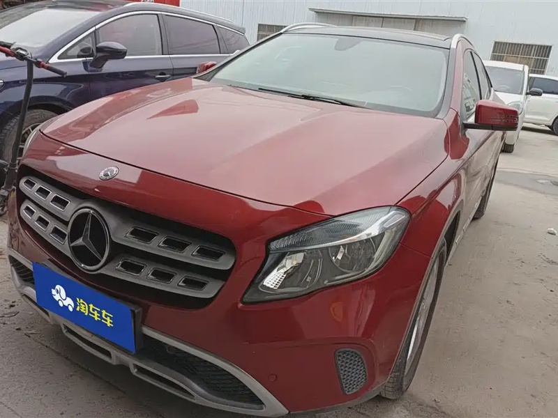 Mercedes-Benz GLA-Class
