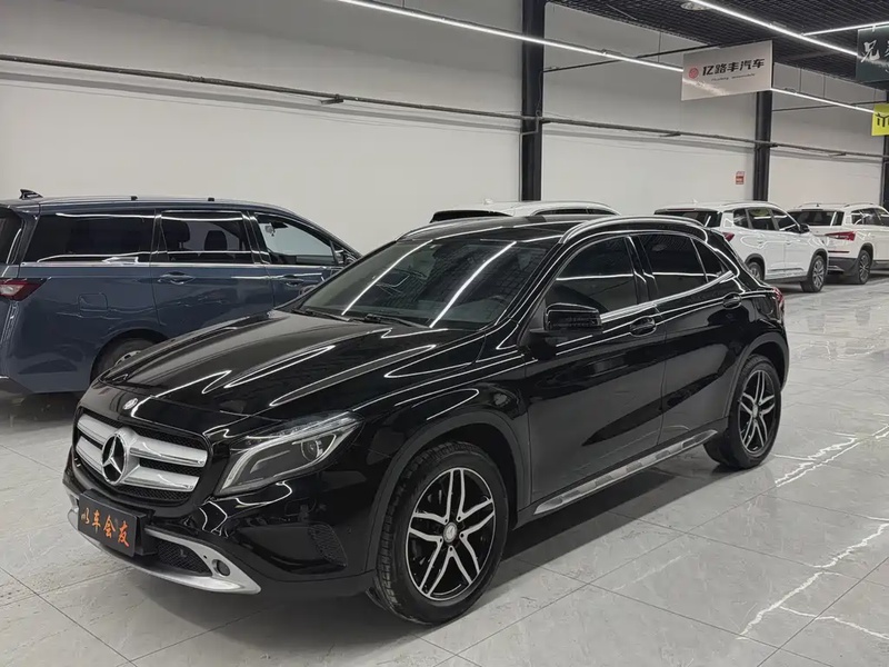 Mercedes-Benz GLA-Class