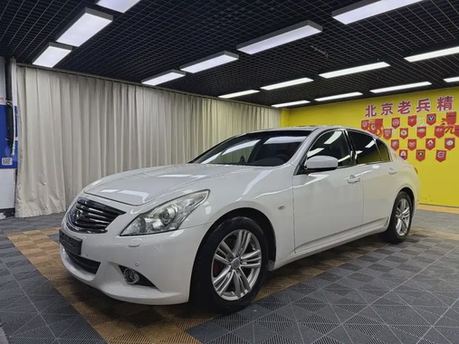 Infiniti G 2011