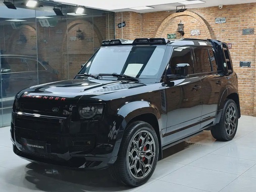 Land Rover Defender 2022