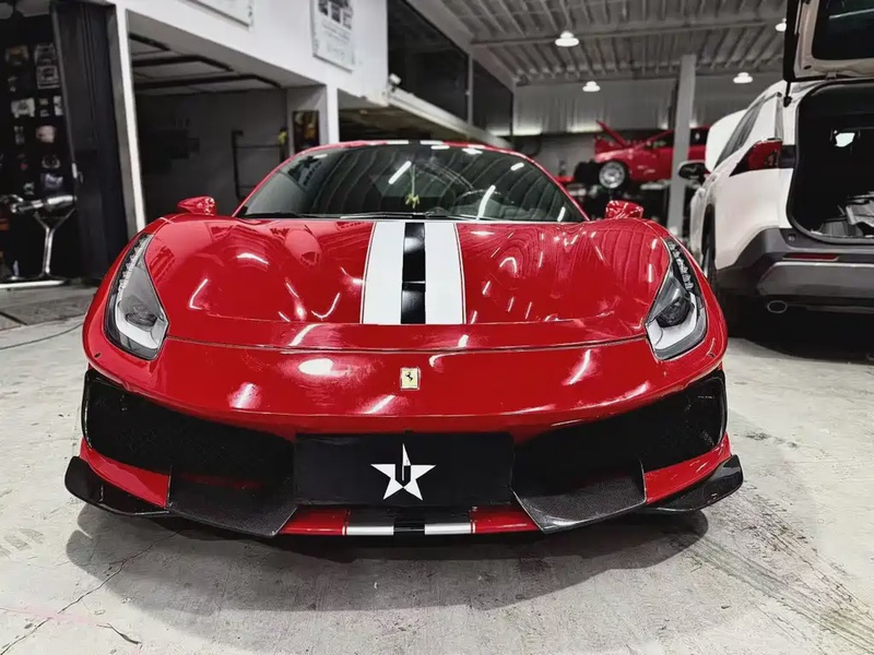 Ferrari 488