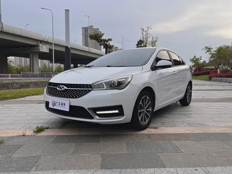 Chery Arrizo 5