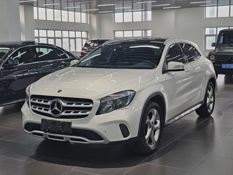 Mercedes-Benz GLA-Class